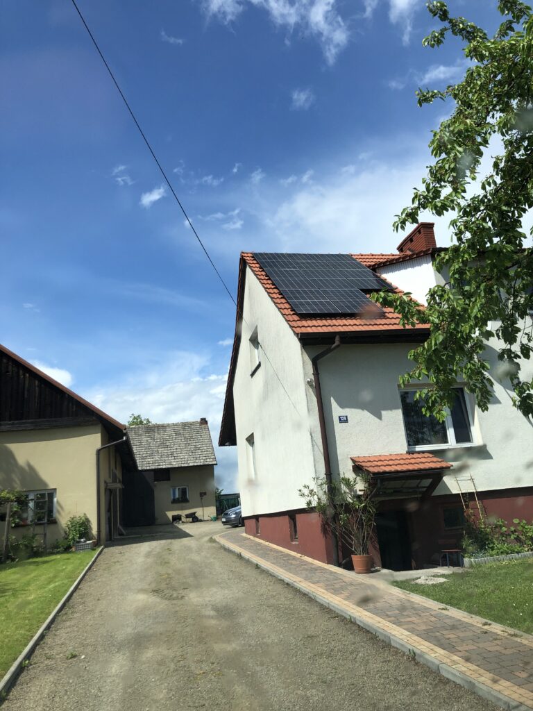 Instalacja fotowoltaiczna na dachu Polanka Wielka realizacja